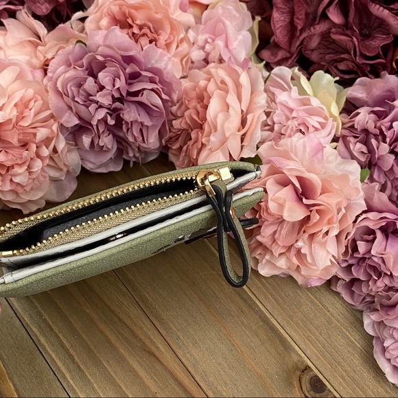 Vegan Leather Fox Rabbit Raccoon Cat Wallet - Picture 12 of 13